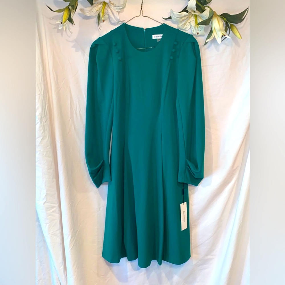Calvin Klein green dress. Size 2.